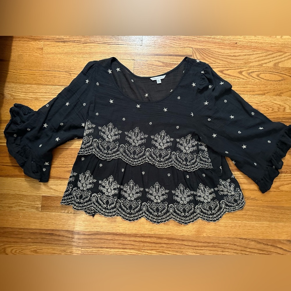 Women’s XL embroidered blouse - American Eagle Outfitters